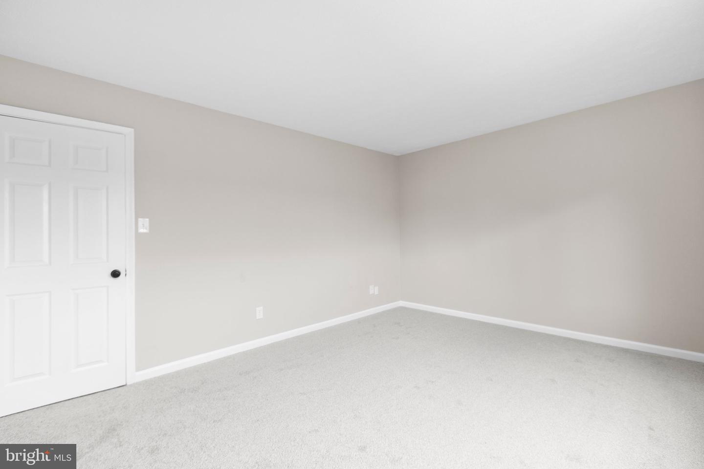 231 IVANHOE CT, FREDERICKSBURG, Virginia 22401, 2 Bedrooms Bedrooms, ,1 BathroomBathrooms,Residential,For sale,231 IVANHOE CT,VAFB2008300 MLS # VAFB2008300