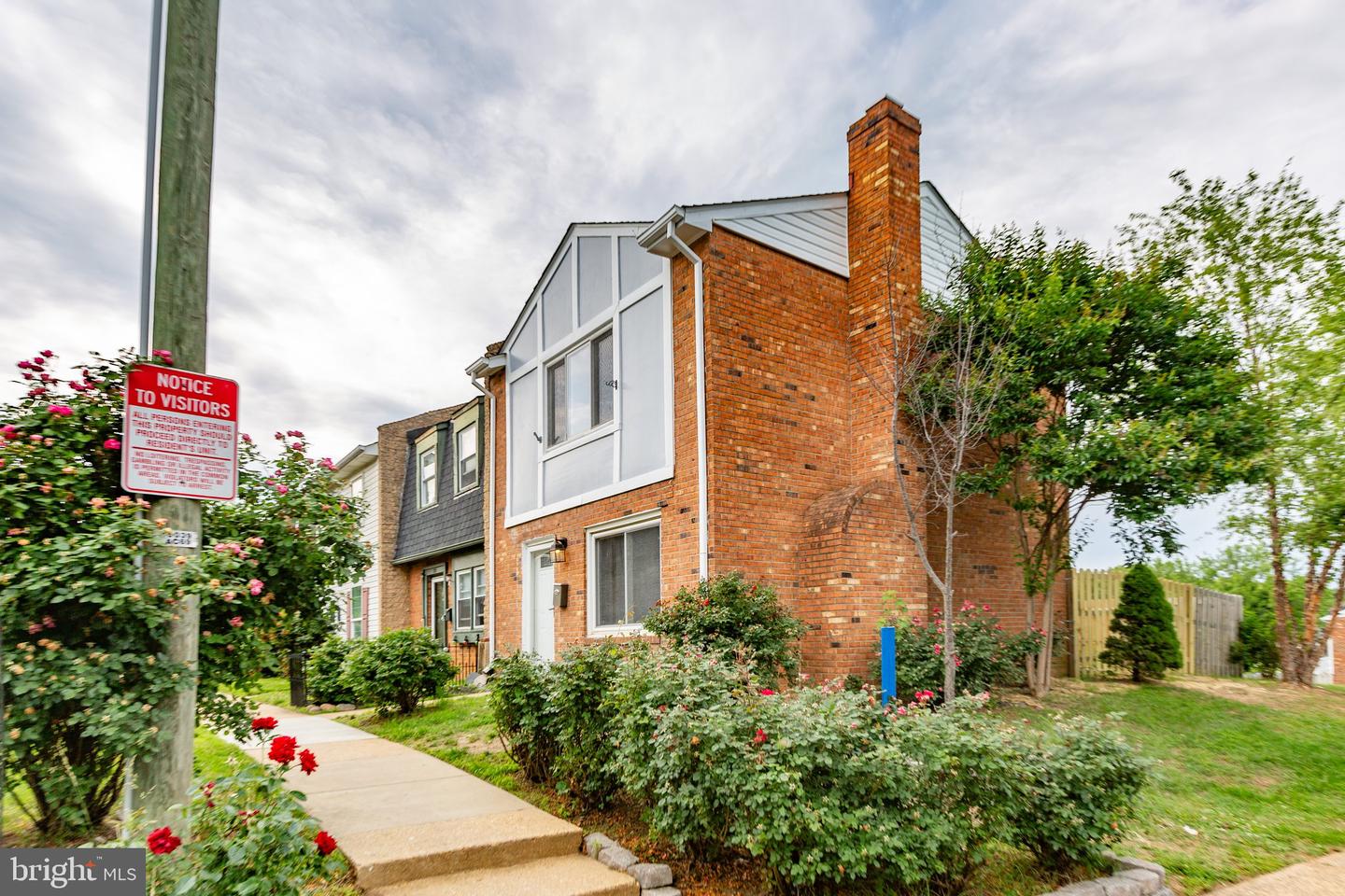 231 IVANHOE CT, FREDERICKSBURG, Virginia 22401, 2 Bedrooms Bedrooms, ,1 BathroomBathrooms,Residential,For sale,231 IVANHOE CT,VAFB2008300 MLS # VAFB2008300