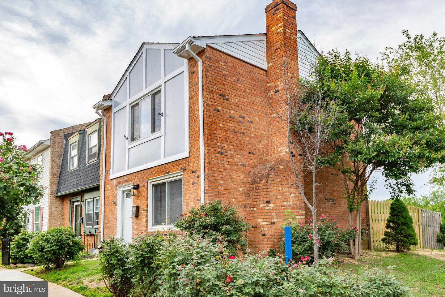 231 IVANHOE CT, FREDERICKSBURG, Virginia 22401, 2 Bedrooms Bedrooms, ,1 BathroomBathrooms,Residential,For sale,231 IVANHOE CT,VAFB2008300 MLS # VAFB2008300