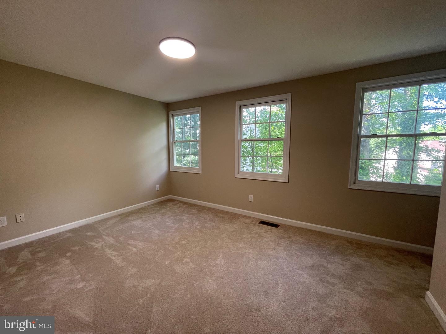 12947 MORNING DEW DR, WOODBRIDGE, Virginia 22192, 4 Bedrooms Bedrooms, ,3 BathroomsBathrooms,Residential,For sale,12947 MORNING DEW DR,VAPW2095560 MLS # VAPW2095560