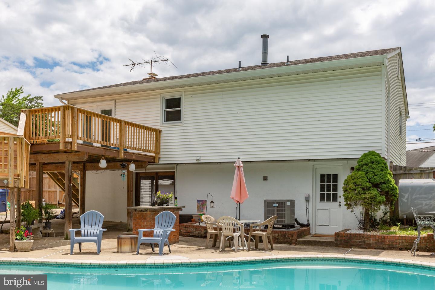 1704 HORNER RD, WOODBRIDGE, Virginia 22191, 4 Bedrooms Bedrooms, ,2 BathroomsBathrooms,Residential,For sale,1704 HORNER RD,VAPW2095566 MLS # VAPW2095566