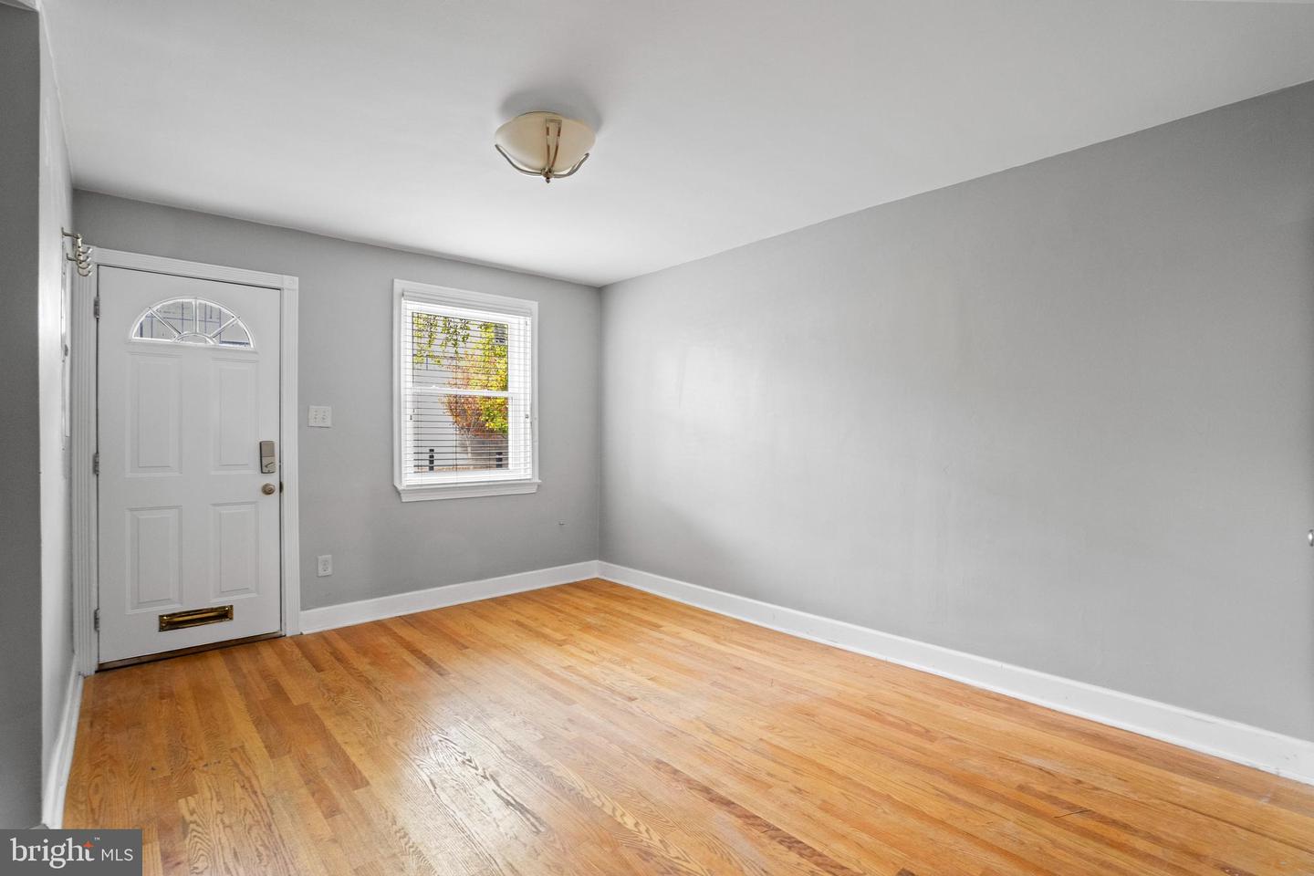 1731 HOLBROOK ST NE, WASHINGTON, District Of Columbia 20002, 2 Bedrooms Bedrooms, ,2 BathroomsBathrooms,Residential,For sale,1731 HOLBROOK ST NE,DCDC2202544 MLS # DCDC2202544