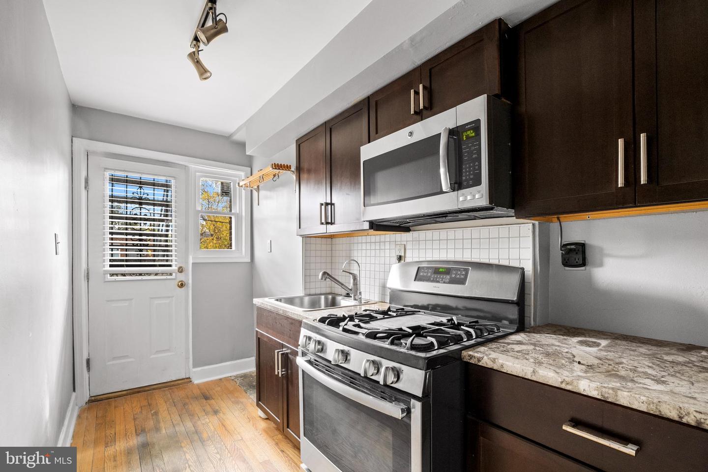 1731 HOLBROOK ST NE, WASHINGTON, District Of Columbia 20002, 2 Bedrooms Bedrooms, ,2 BathroomsBathrooms,Residential,For sale,1731 HOLBROOK ST NE,DCDC2202544 MLS # DCDC2202544