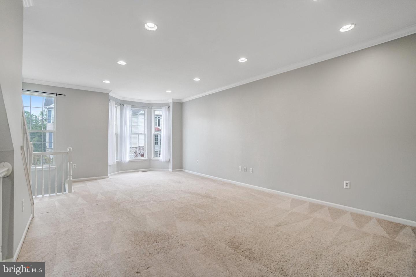 6947 LERWICK CT, ALEXANDRIA, Virginia 22315, 3 Bedrooms Bedrooms, ,2 BathroomsBathrooms,Residential,For sale,6947 LERWICK CT,VAFX2243002 MLS # VAFX2243002