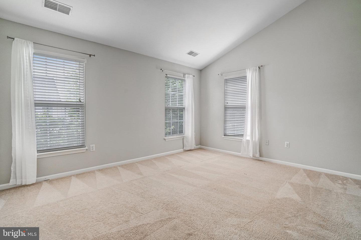 6947 LERWICK CT, ALEXANDRIA, Virginia 22315, 3 Bedrooms Bedrooms, ,2 BathroomsBathrooms,Residential,For sale,6947 LERWICK CT,VAFX2243002 MLS # VAFX2243002