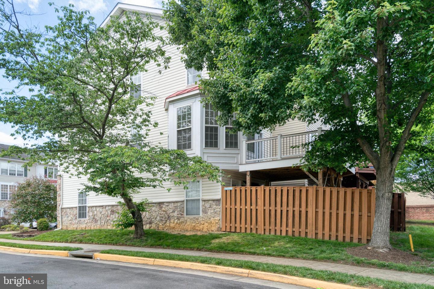 6947 LERWICK CT, ALEXANDRIA, Virginia 22315, 3 Bedrooms Bedrooms, ,2 BathroomsBathrooms,Residential,For sale,6947 LERWICK CT,VAFX2243002 MLS # VAFX2243002