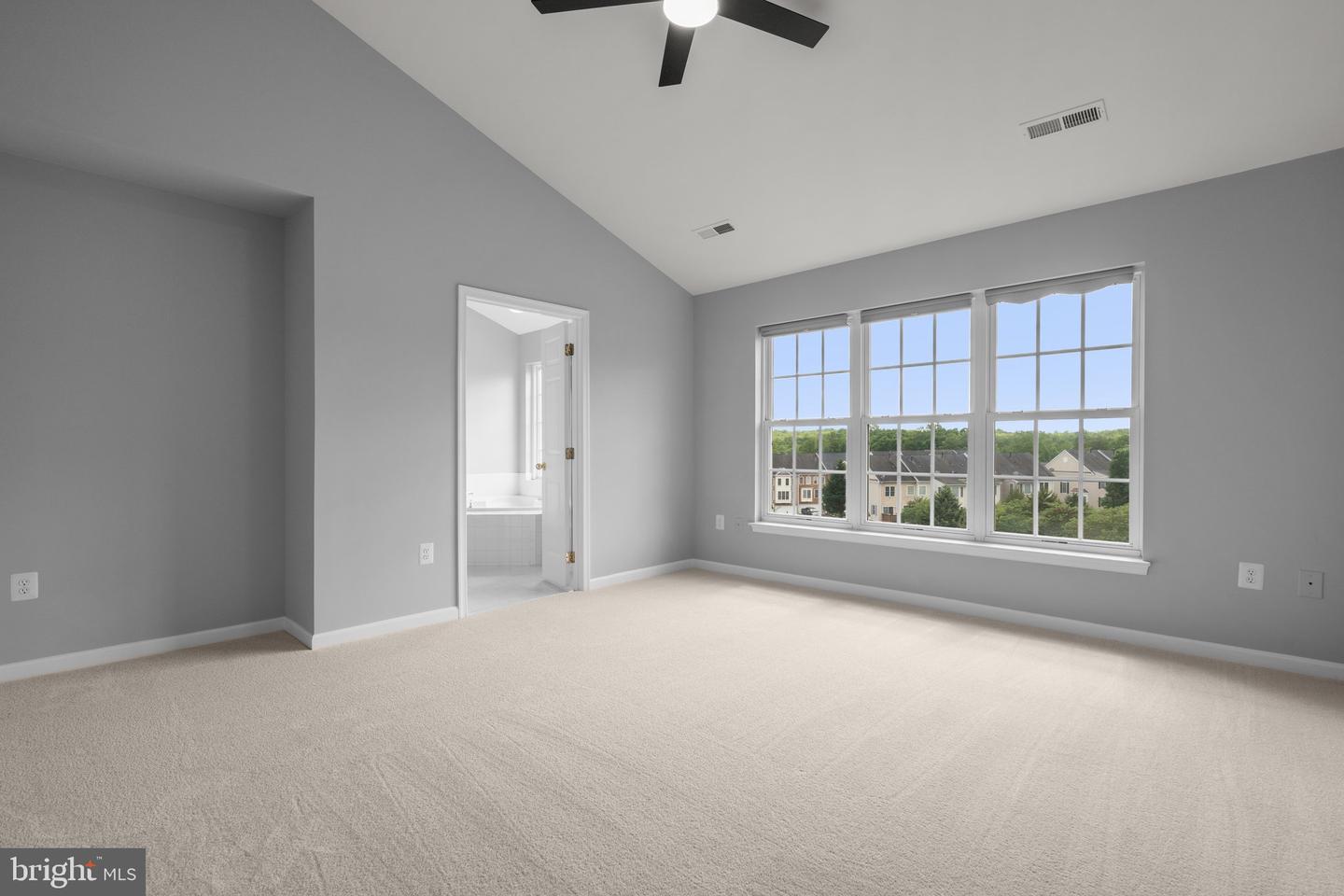 17504 CAJUN CT, DUMFRIES, Virginia 22025, 3 Bedrooms Bedrooms, ,2 BathroomsBathrooms,Residential,For sale,17504 CAJUN CT,VAPW2095494 MLS # VAPW2095494
