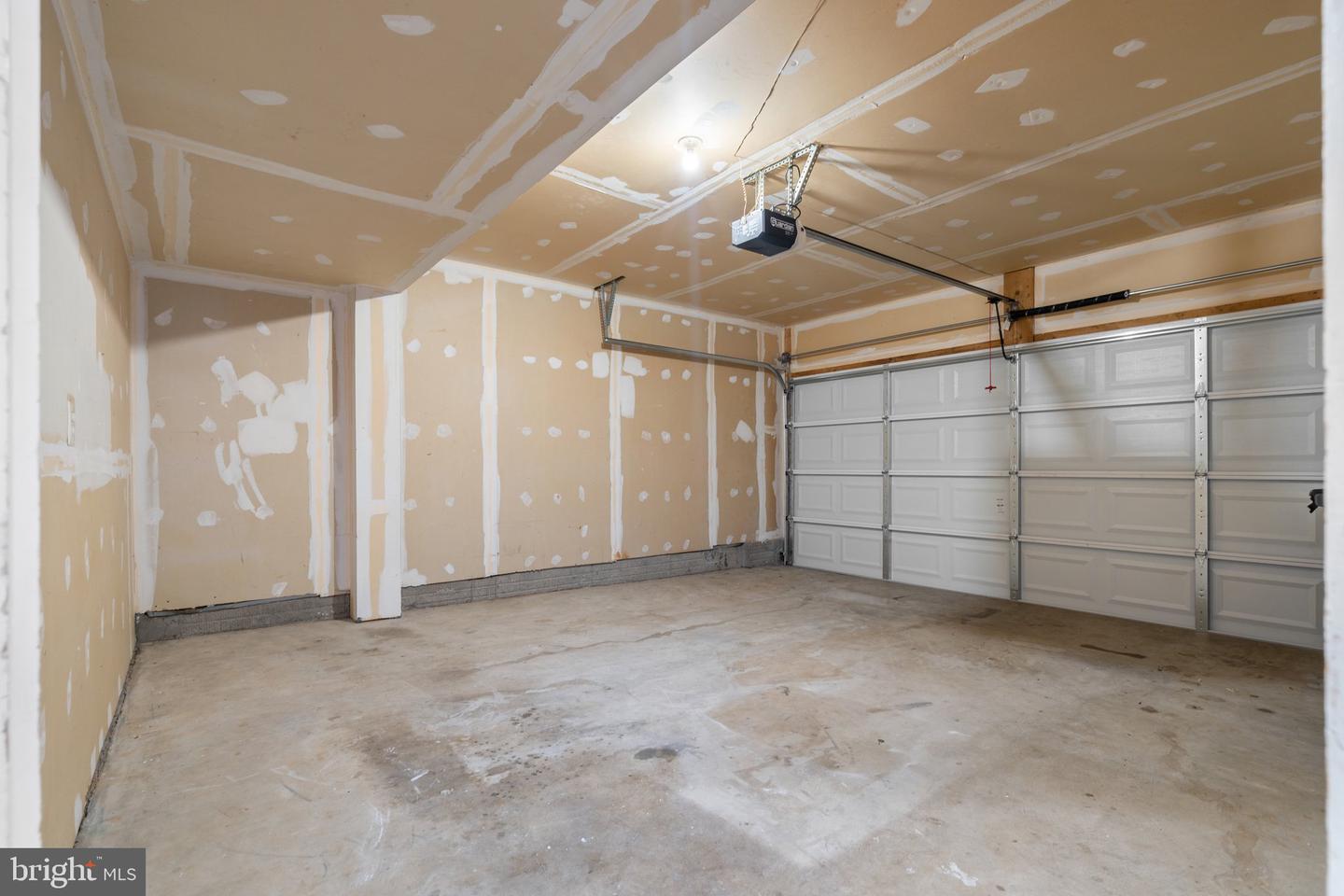17504 CAJUN CT, DUMFRIES, Virginia 22025, 3 Bedrooms Bedrooms, ,2 BathroomsBathrooms,Residential,For sale,17504 CAJUN CT,VAPW2095494 MLS # VAPW2095494