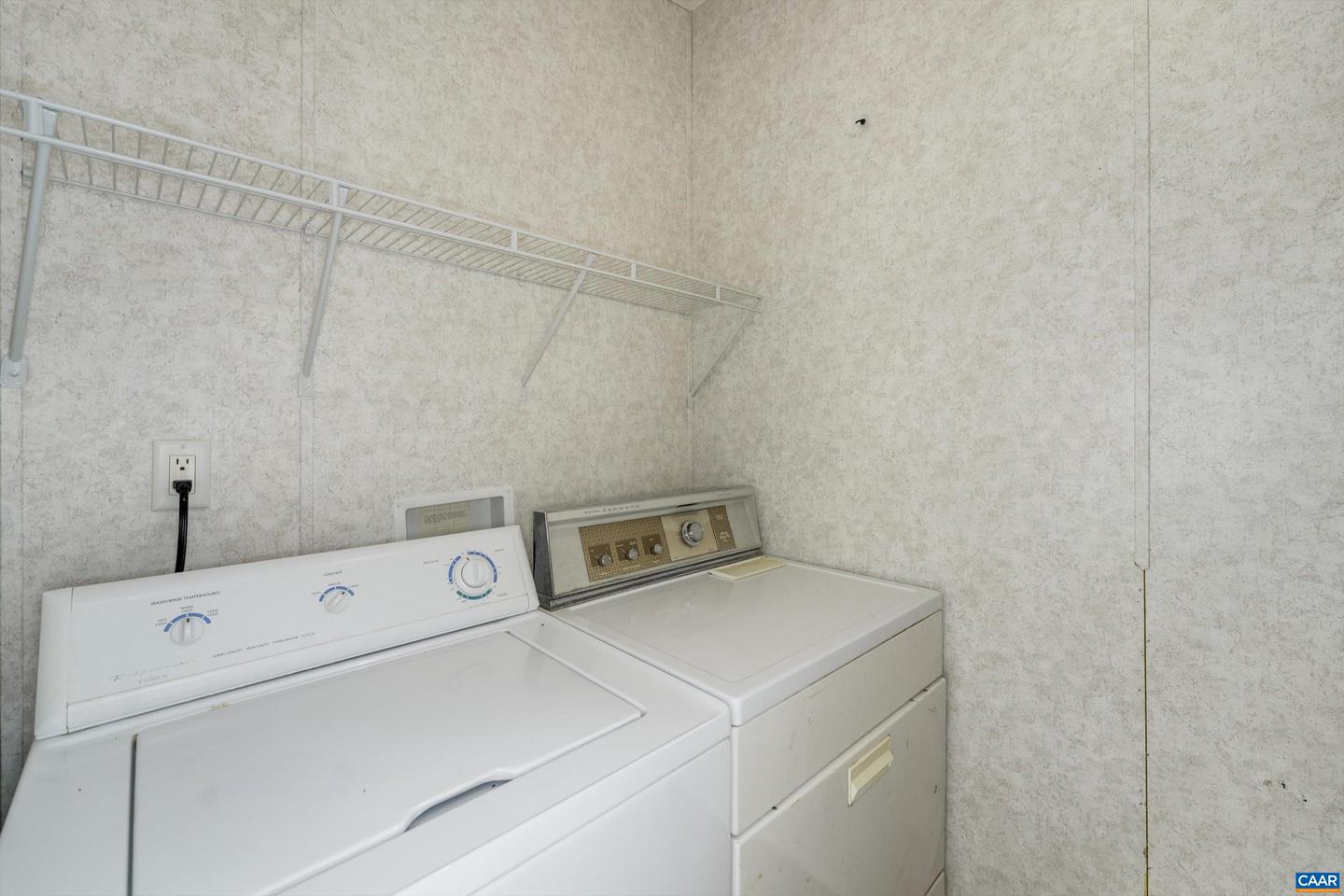 2547 PONDEROSA TRL, CHARLOTTESVILLE, Virginia 22903, 3 Bedrooms Bedrooms, ,2 BathroomsBathrooms,Residential,For sale,2547 PONDEROSA TRL,664929 MLS # 664929