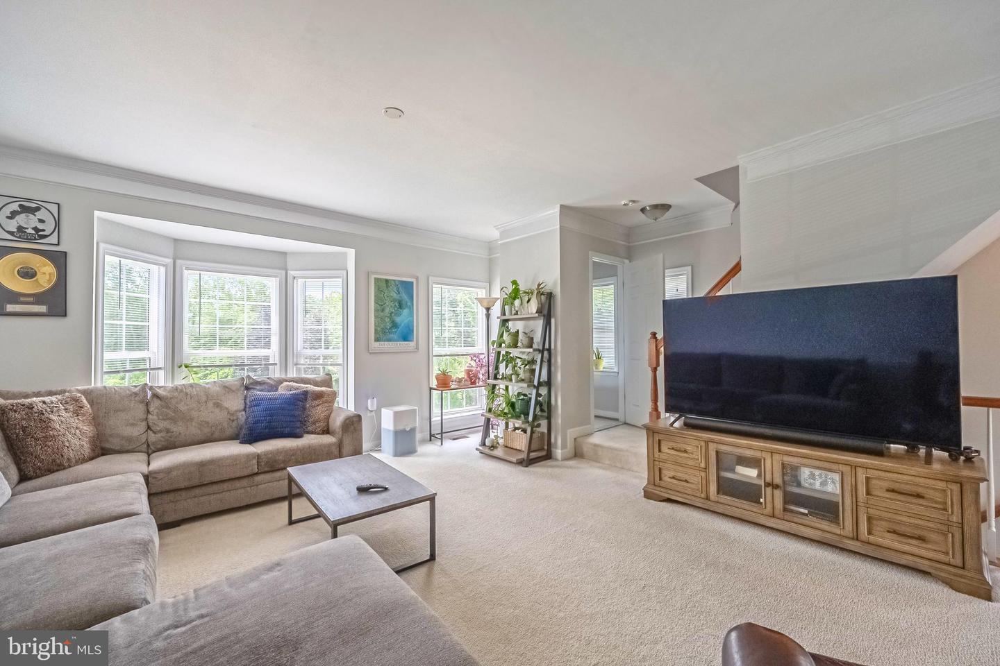 222 HAWKS VIEW SQ SE, LEESBURG, Virginia 20175, 3 Bedrooms Bedrooms, ,2 BathroomsBathrooms,Residential,For sale,222 HAWKS VIEW SQ SE,VALO2097784 MLS # VALO2097784