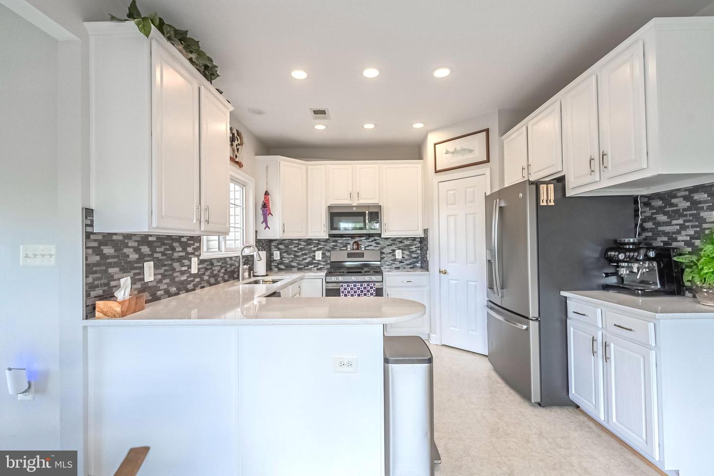 222 HAWKS VIEW SQ SE, LEESBURG, Virginia 20175, 3 Bedrooms Bedrooms, ,2 BathroomsBathrooms,Residential,For sale,222 HAWKS VIEW SQ SE,VALO2097784 MLS # VALO2097784