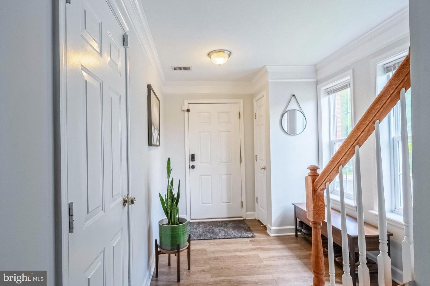 222 HAWKS VIEW SQ SE, LEESBURG, Virginia 20175, 3 Bedrooms Bedrooms, ,2 BathroomsBathrooms,Residential,For sale,222 HAWKS VIEW SQ SE,VALO2097784 MLS # VALO2097784