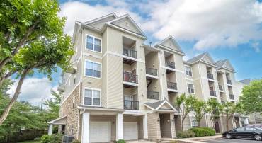 5115-A TRAVIS EDWARD WAY, CENTREVILLE, Virginia 20120, 3 Bedrooms Bedrooms, ,2 BathroomsBathrooms,Residential,For sale,5115-A TRAVIS EDWARD WAY,VAFX2243108 MLS # VAFX2243108