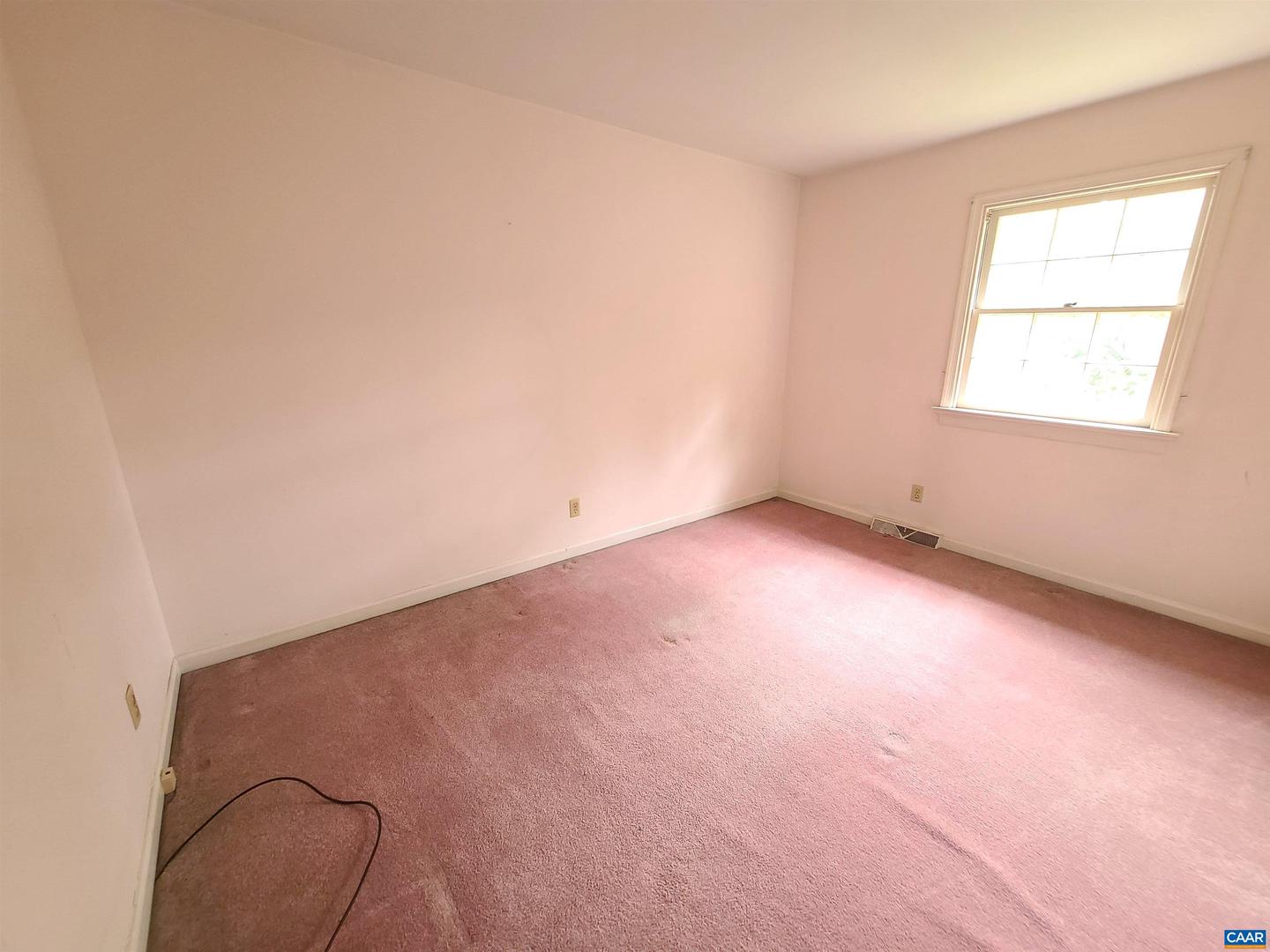 120 GEORGETOWN GREEN, CHARLOTTESVILLE, Virginia 22901, 4 Bedrooms Bedrooms, ,3 BathroomsBathrooms,Residential,For sale,120 GEORGETOWN GREEN,664959 MLS # 664959