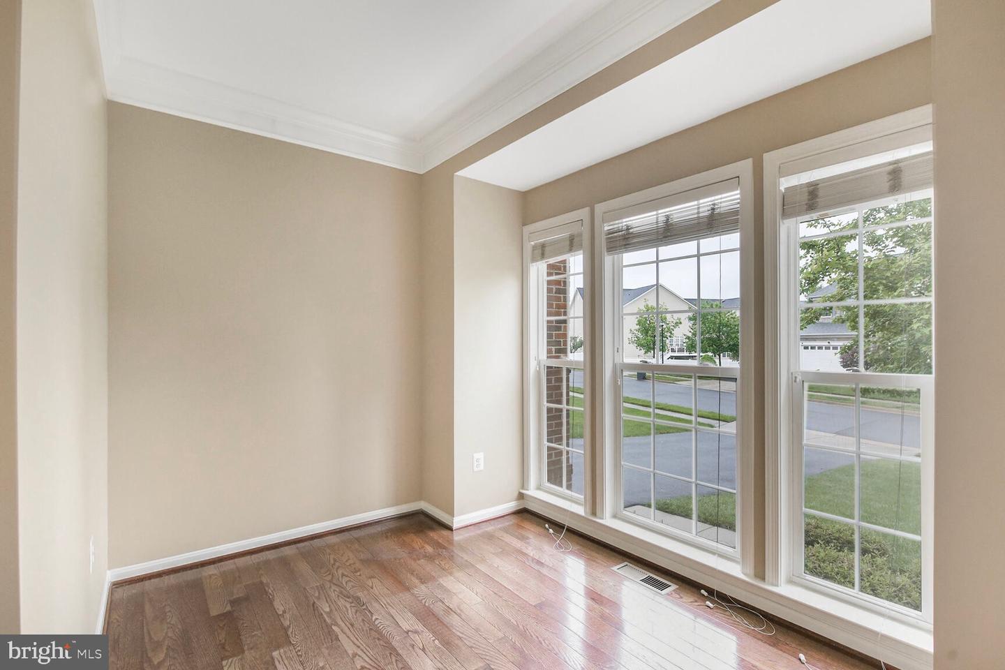 42435 IBEX DR, STERLING, Virginia 20166, 5 Bedrooms Bedrooms, ,4 BathroomsBathrooms,Residential,For sale,42435 IBEX DR,VALO2097830 MLS # VALO2097830