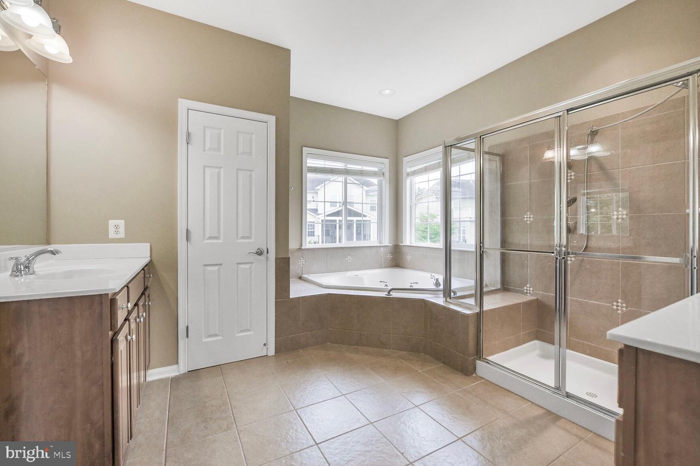42435 IBEX DR, STERLING, Virginia 20166, 5 Bedrooms Bedrooms, ,4 BathroomsBathrooms,Residential,For sale,42435 IBEX DR,VALO2097830 MLS # VALO2097830
