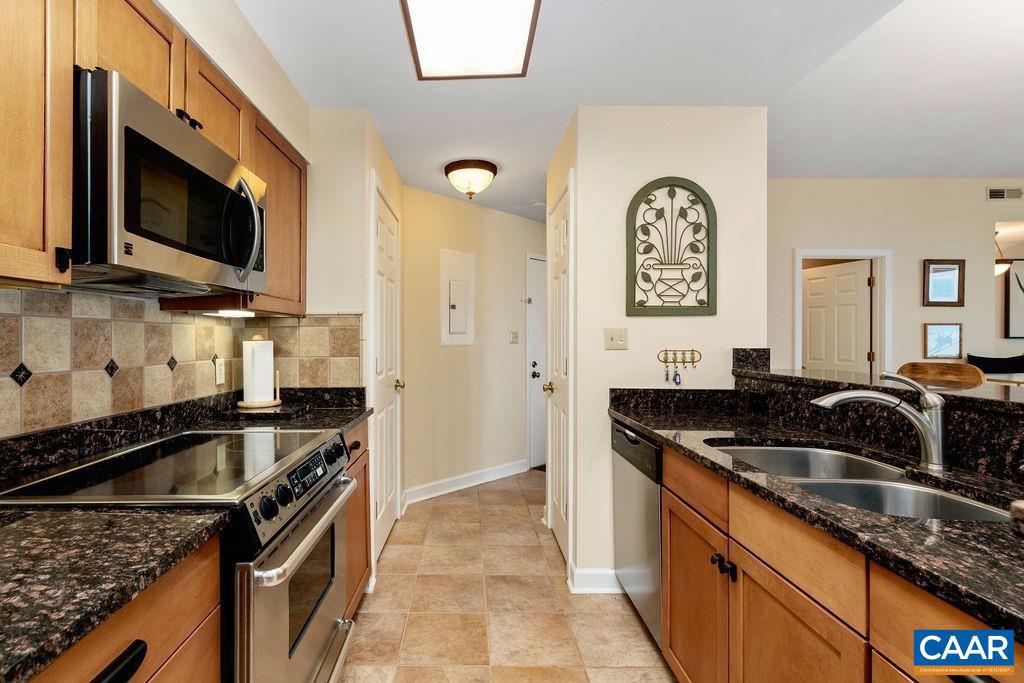 962 DIAMOND HILL CONDOS, WINTERGREEN RESORT, Virginia 22967, 2 Bedrooms Bedrooms, ,2 BathroomsBathrooms,Residential,For sale,962 DIAMOND HILL CONDOS,664937 MLS # 664937