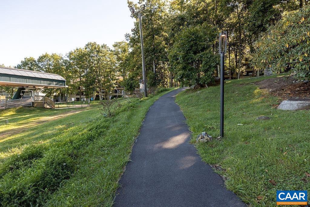 962 DIAMOND HILL CONDOS, WINTERGREEN RESORT, Virginia 22967, 2 Bedrooms Bedrooms, ,2 BathroomsBathrooms,Residential,For sale,962 DIAMOND HILL CONDOS,664937 MLS # 664937