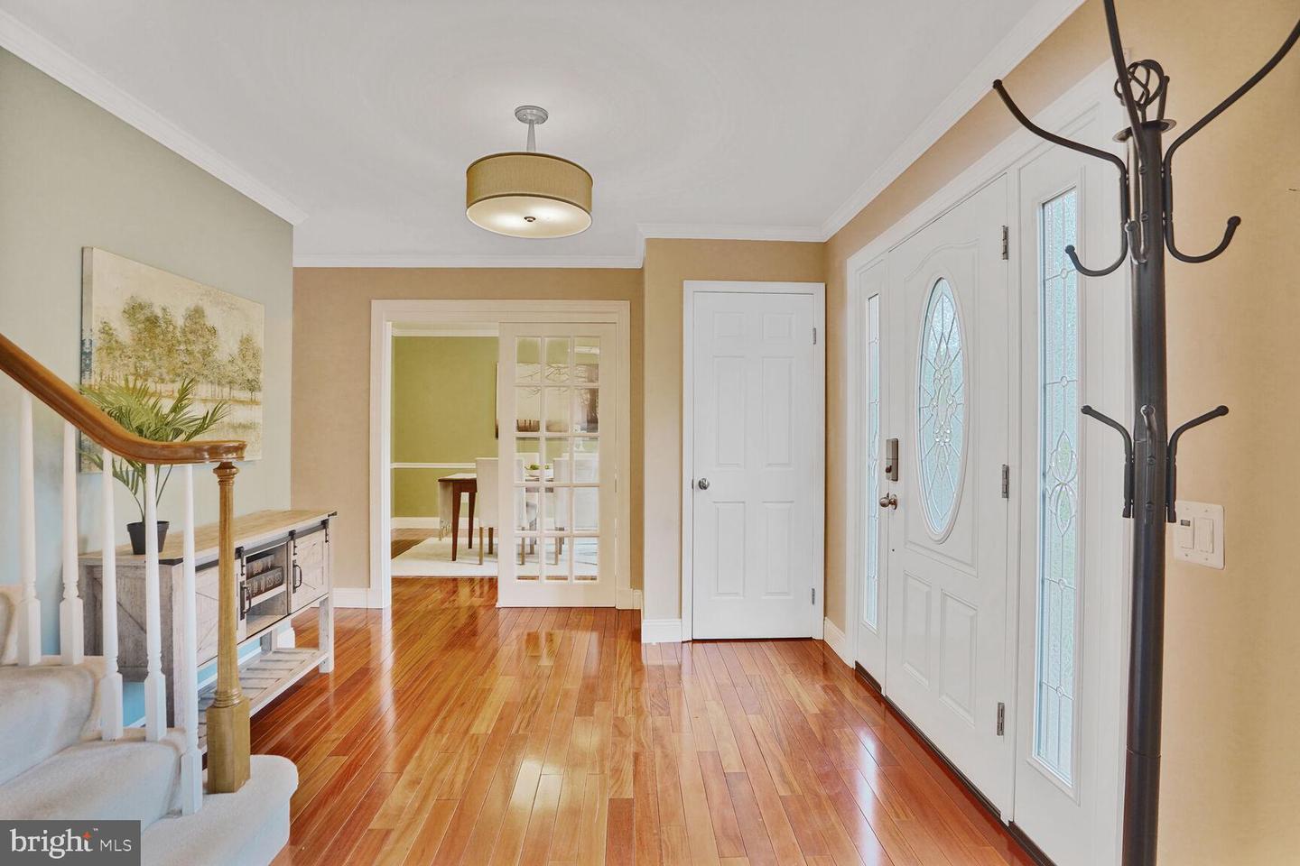 6034 BURNSIDE LANDING DR, BURKE, Virginia 22015, 4 Bedrooms Bedrooms, ,3 BathroomsBathrooms,Residential,For sale,6034 BURNSIDE LANDING DR,VAFX2243154 MLS # VAFX2243154