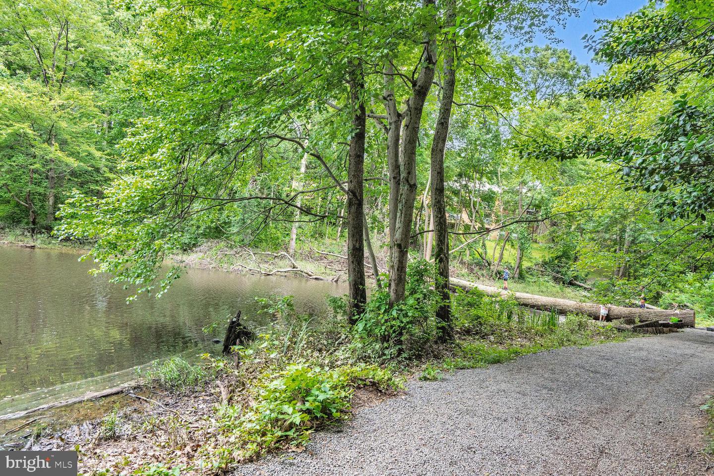 6034 BURNSIDE LANDING DR, BURKE, Virginia 22015, 4 Bedrooms Bedrooms, ,3 BathroomsBathrooms,Residential,For sale,6034 BURNSIDE LANDING DR,VAFX2243154 MLS # VAFX2243154