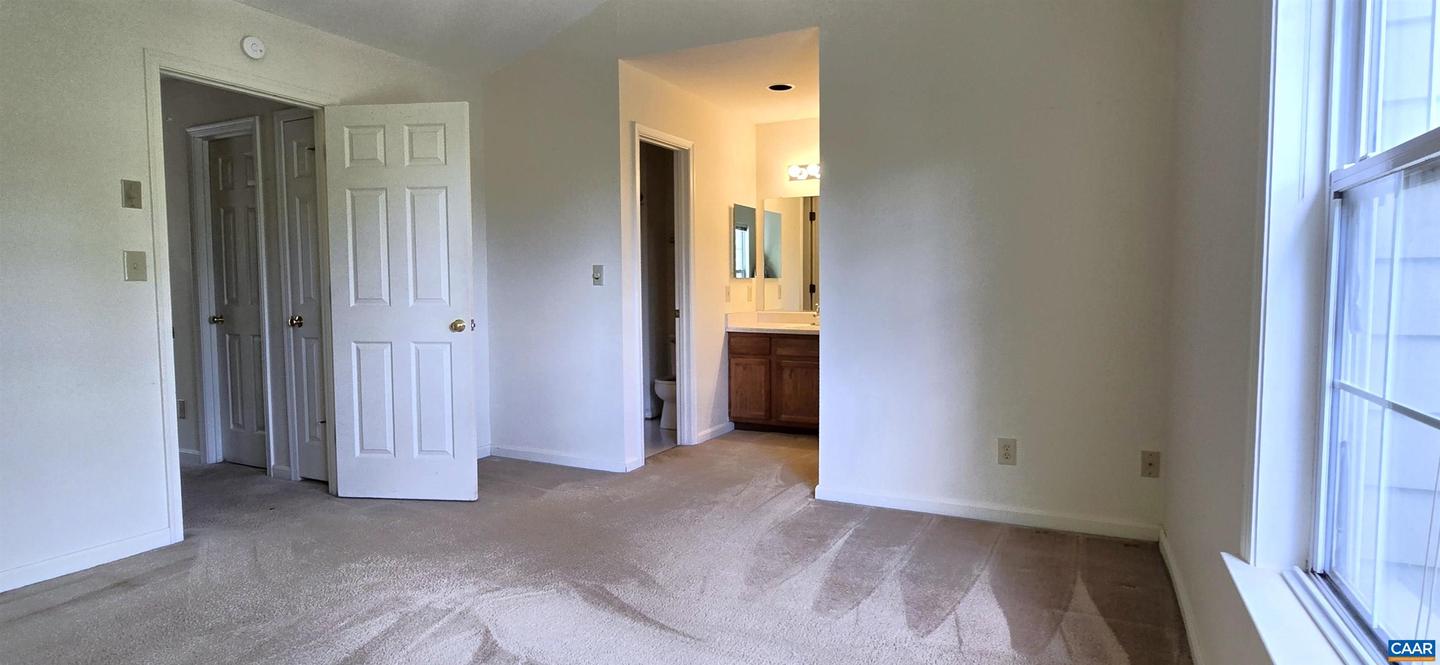 1273 CLIFDEN GREENE, CHARLOTTESVILLE, Virginia 22901, 3 Bedrooms Bedrooms, ,2 BathroomsBathrooms,Residential,For sale,1273 CLIFDEN GREENE,664963 MLS # 664963