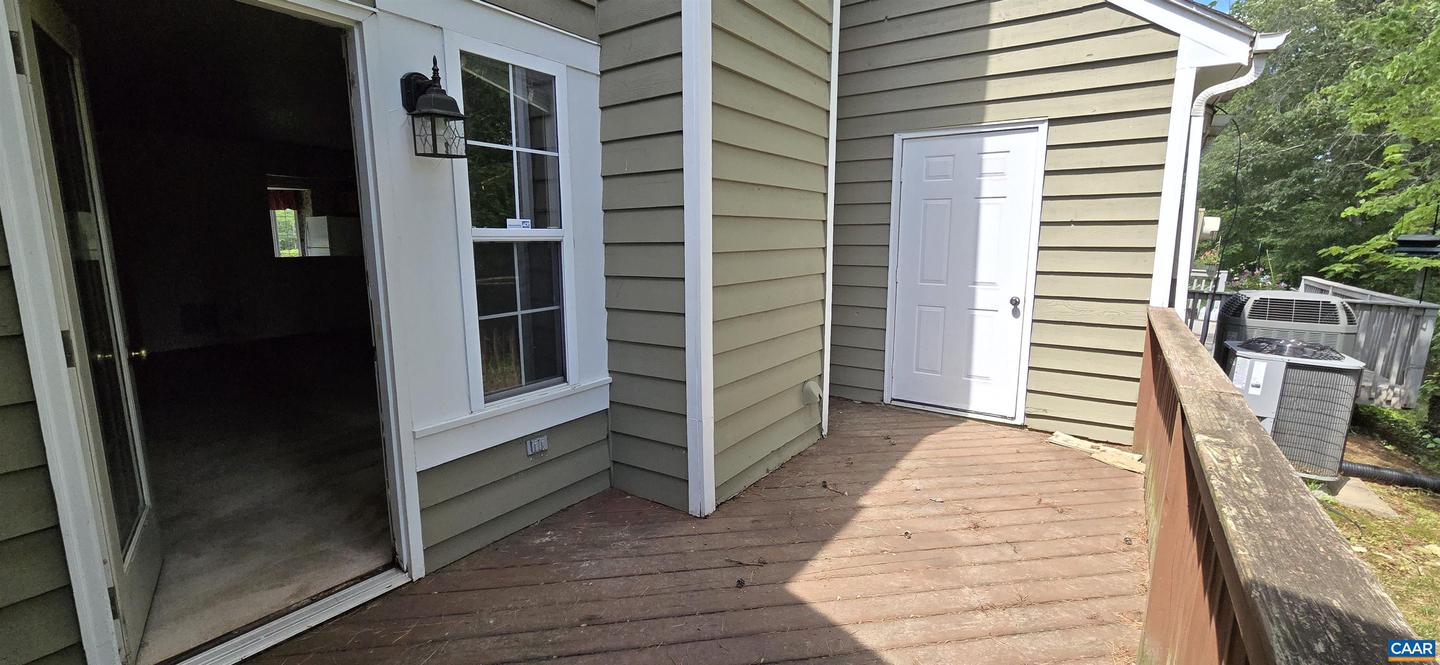 1273 CLIFDEN GREENE, CHARLOTTESVILLE, Virginia 22901, 3 Bedrooms Bedrooms, ,2 BathroomsBathrooms,Residential,For sale,1273 CLIFDEN GREENE,664963 MLS # 664963