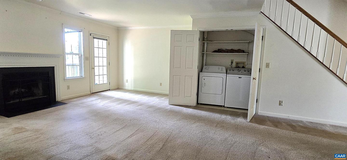 1273 CLIFDEN GREENE, CHARLOTTESVILLE, Virginia 22901, 3 Bedrooms Bedrooms, ,2 BathroomsBathrooms,Residential,For sale,1273 CLIFDEN GREENE,664963 MLS # 664963