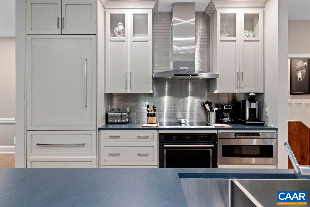 15 TRILLIUM CLOSE, WINTERGREEN RESORT, Virginia 22967, 4 Bedrooms Bedrooms, ,3 BathroomsBathrooms,Residential,For sale,15 TRILLIUM CLOSE,664968 MLS # 664968