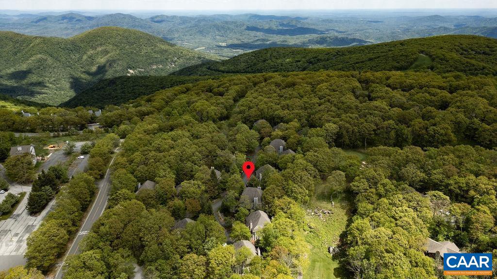 15 TRILLIUM CLOSE, WINTERGREEN RESORT, Virginia 22967, 4 Bedrooms Bedrooms, ,3 BathroomsBathrooms,Residential,For sale,15 TRILLIUM CLOSE,664968 MLS # 664968