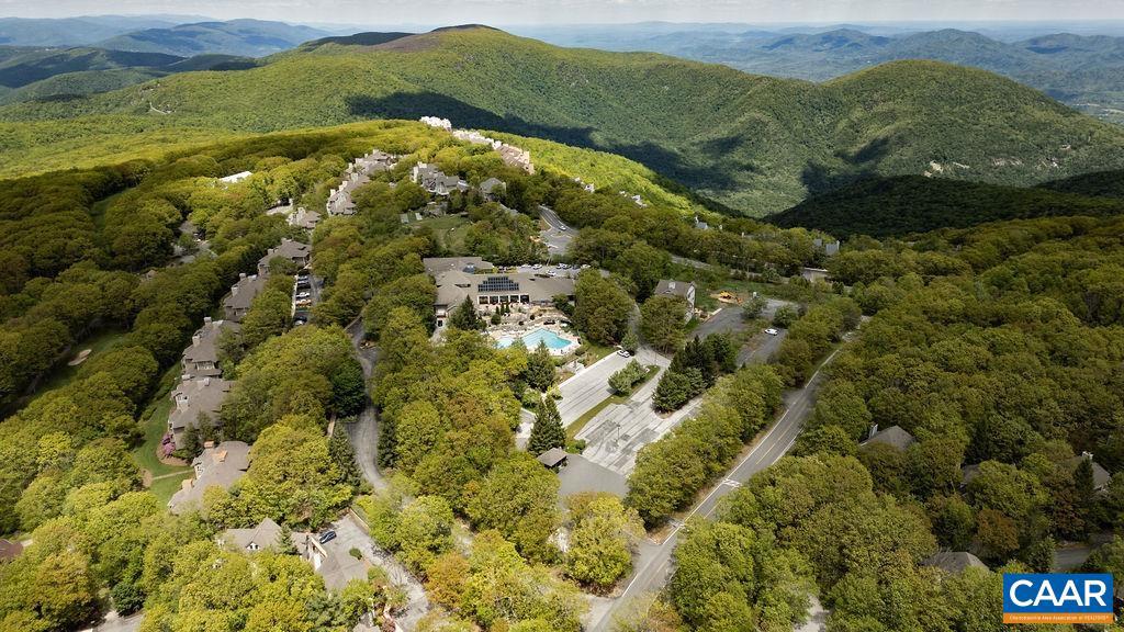 15 TRILLIUM CLOSE, WINTERGREEN RESORT, Virginia 22967, 4 Bedrooms Bedrooms, ,3 BathroomsBathrooms,Residential,For sale,15 TRILLIUM CLOSE,664968 MLS # 664968