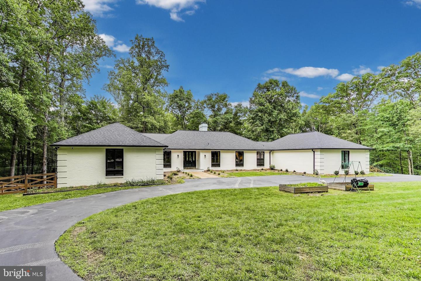 7007 CLIFTON RD, CLIFTON, Virginia 20124, 3 Bedrooms Bedrooms, ,2 BathroomsBathrooms,Residential,For sale,7007 CLIFTON RD,VAFX2243194 MLS # VAFX2243194
