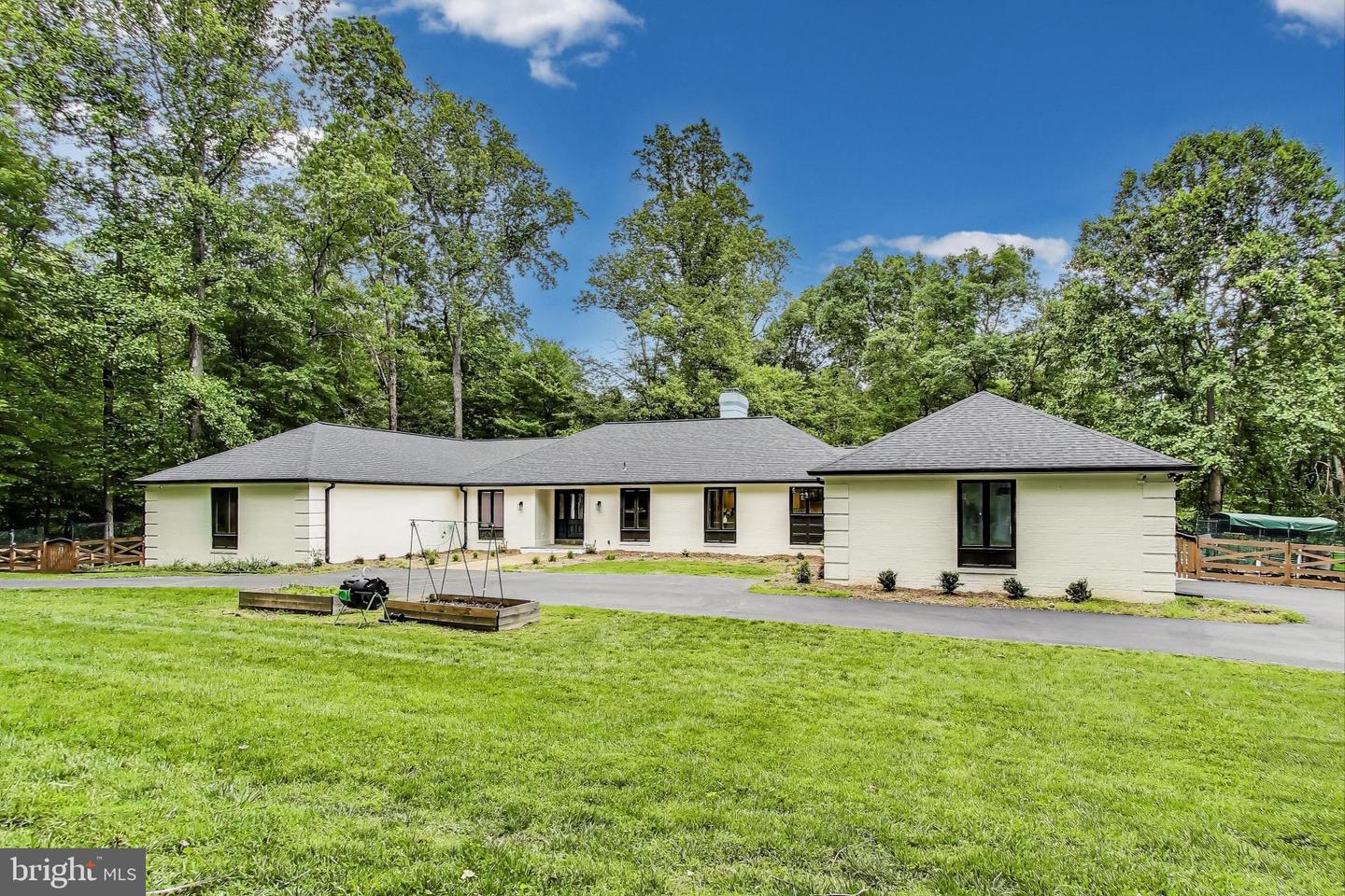 7007 CLIFTON RD, CLIFTON, Virginia 20124, 3 Bedrooms Bedrooms, ,2 BathroomsBathrooms,Residential,For sale,7007 CLIFTON RD,VAFX2243194 MLS # VAFX2243194