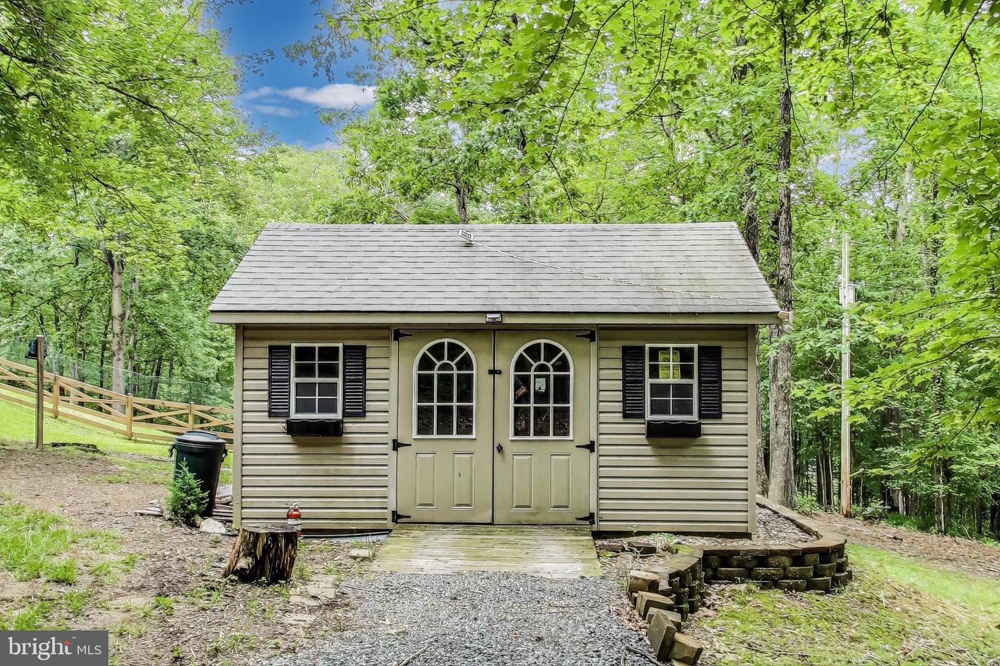 7007 CLIFTON RD, CLIFTON, Virginia 20124, 3 Bedrooms Bedrooms, ,2 BathroomsBathrooms,Residential,For sale,7007 CLIFTON RD,VAFX2243194 MLS # VAFX2243194
