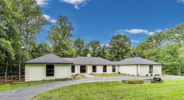 7007 CLIFTON RD, CLIFTON, Virginia 20124, 3 Bedrooms Bedrooms, ,2 BathroomsBathrooms,Residential,For sale,7007 CLIFTON RD,VAFX2243194 MLS # VAFX2243194