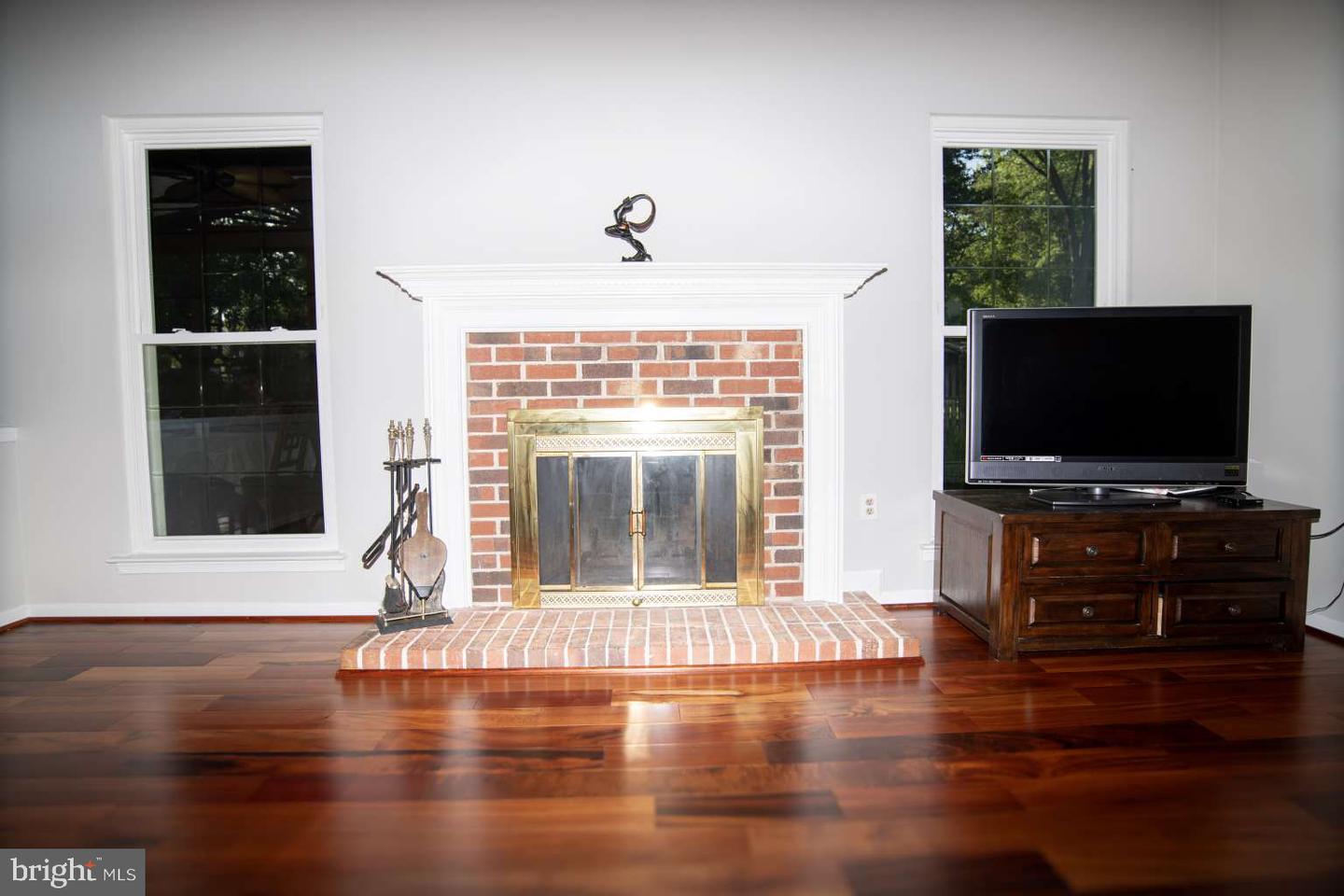7010 GREEN SPRING LN, ALEXANDRIA, Virginia 22306, 4 Bedrooms Bedrooms, 9 Rooms Rooms,2 BathroomsBathrooms,Residential,For sale,7010 GREEN SPRING LN,VAFX2243206 MLS # VAFX2243206