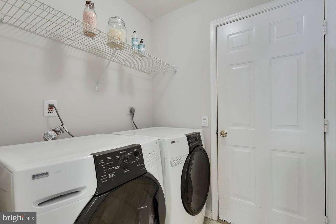 7010 GREEN SPRING LN, ALEXANDRIA, Virginia 22306, 4 Bedrooms Bedrooms, 9 Rooms Rooms,2 BathroomsBathrooms,Residential,For sale,7010 GREEN SPRING LN,VAFX2243206 MLS # VAFX2243206