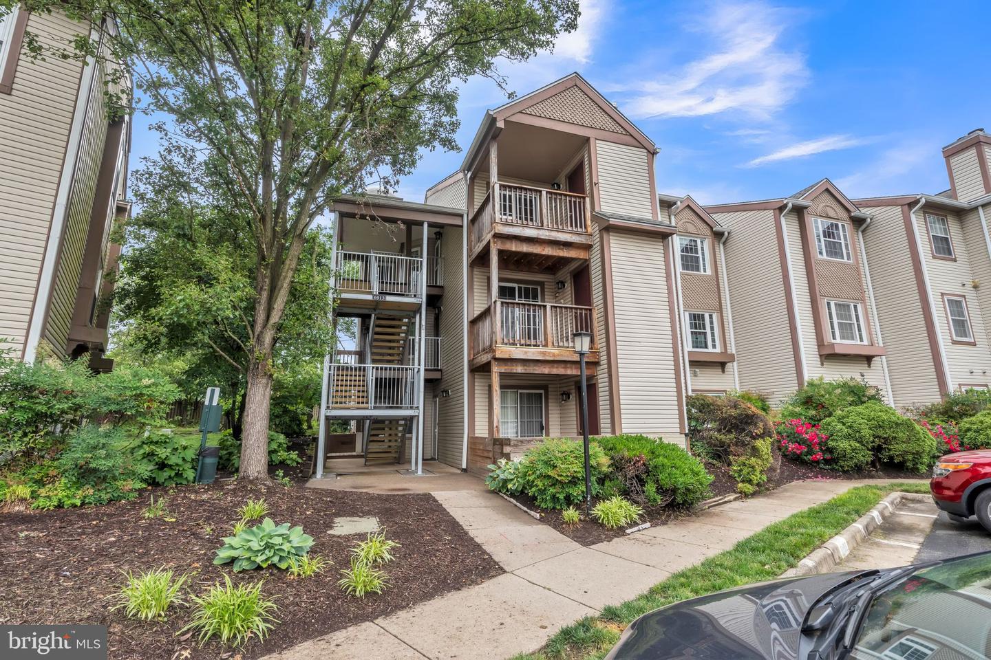 6913 VICTORIA DRIVE #L, ALEXANDRIA, Virginia 22310, 2 Bedrooms Bedrooms, ,2 BathroomsBathrooms,Residential,For sale,6913 VICTORIA DRIVE #L,VAFX2243216 MLS # VAFX2243216