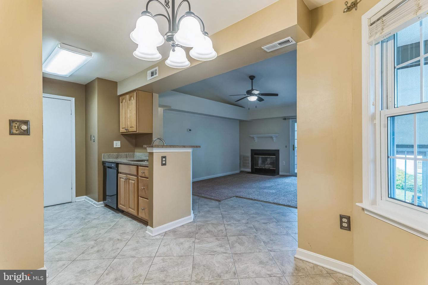 6913 VICTORIA DRIVE #L, ALEXANDRIA, Virginia 22310, 2 Bedrooms Bedrooms, ,2 BathroomsBathrooms,Residential,For sale,6913 VICTORIA DRIVE #L,VAFX2243216 MLS # VAFX2243216
