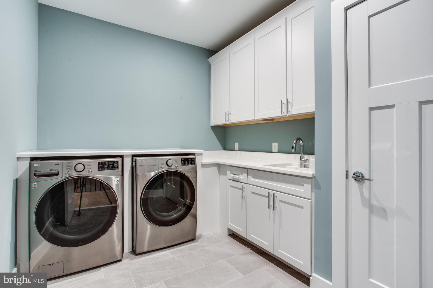 10801 MASON HUNT CT, RESTON, Virginia 20190, 7 Bedrooms Bedrooms, ,6 BathroomsBathrooms,Residential,For sale,10801 MASON HUNT CT,VAFX2242964 MLS # VAFX2242964