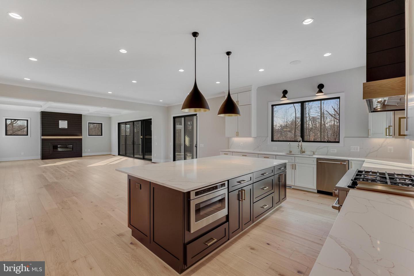 10801 MASON HUNT CT, RESTON, Virginia 20190, 7 Bedrooms Bedrooms, ,6 BathroomsBathrooms,Residential,For sale,10801 MASON HUNT CT,VAFX2242964 MLS # VAFX2242964