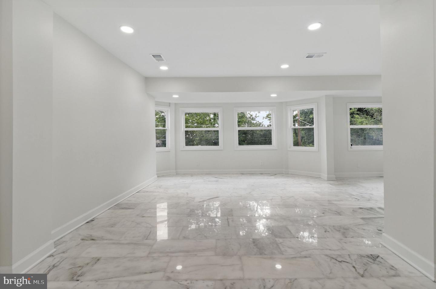 7746 16TH ST NW, WASHINGTON, District Of Columbia 20012, 7 Bedrooms Bedrooms, ,5 BathroomsBathrooms,Residential,For sale,7746 16TH ST NW,DCDC2202302 MLS # DCDC2202302