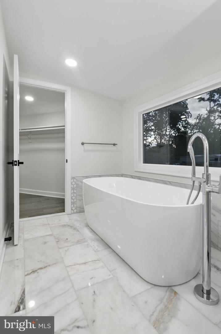 7746 16TH ST NW, WASHINGTON, District Of Columbia 20012, 7 Bedrooms Bedrooms, ,5 BathroomsBathrooms,Residential,For sale,7746 16TH ST NW,DCDC2202302 MLS # DCDC2202302
