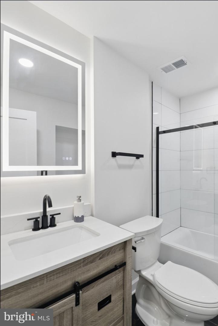 7746 16TH ST NW, WASHINGTON, District Of Columbia 20012, 7 Bedrooms Bedrooms, ,5 BathroomsBathrooms,Residential,For sale,7746 16TH ST NW,DCDC2202302 MLS # DCDC2202302