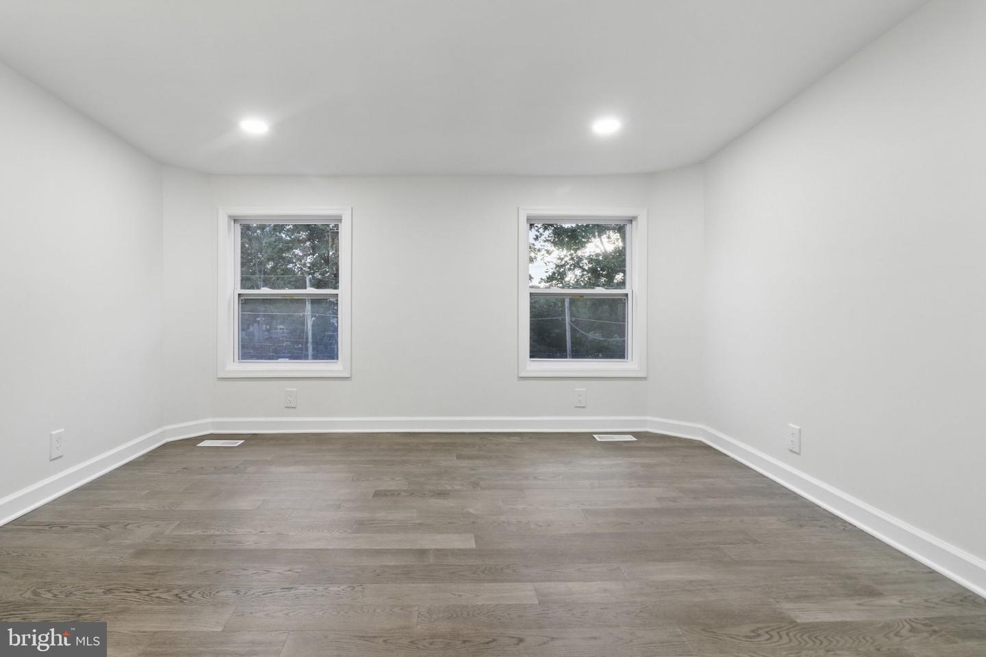 7746 16TH ST NW, WASHINGTON, District Of Columbia 20012, 7 Bedrooms Bedrooms, ,5 BathroomsBathrooms,Residential,For sale,7746 16TH ST NW,DCDC2202302 MLS # DCDC2202302