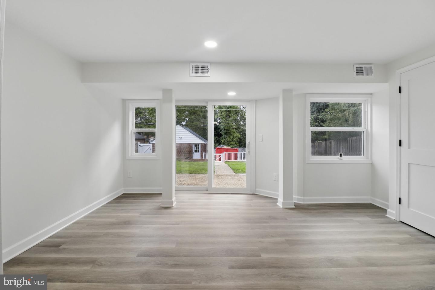 7746 16TH ST NW, WASHINGTON, District Of Columbia 20012, 7 Bedrooms Bedrooms, ,5 BathroomsBathrooms,Residential,For sale,7746 16TH ST NW,DCDC2202302 MLS # DCDC2202302