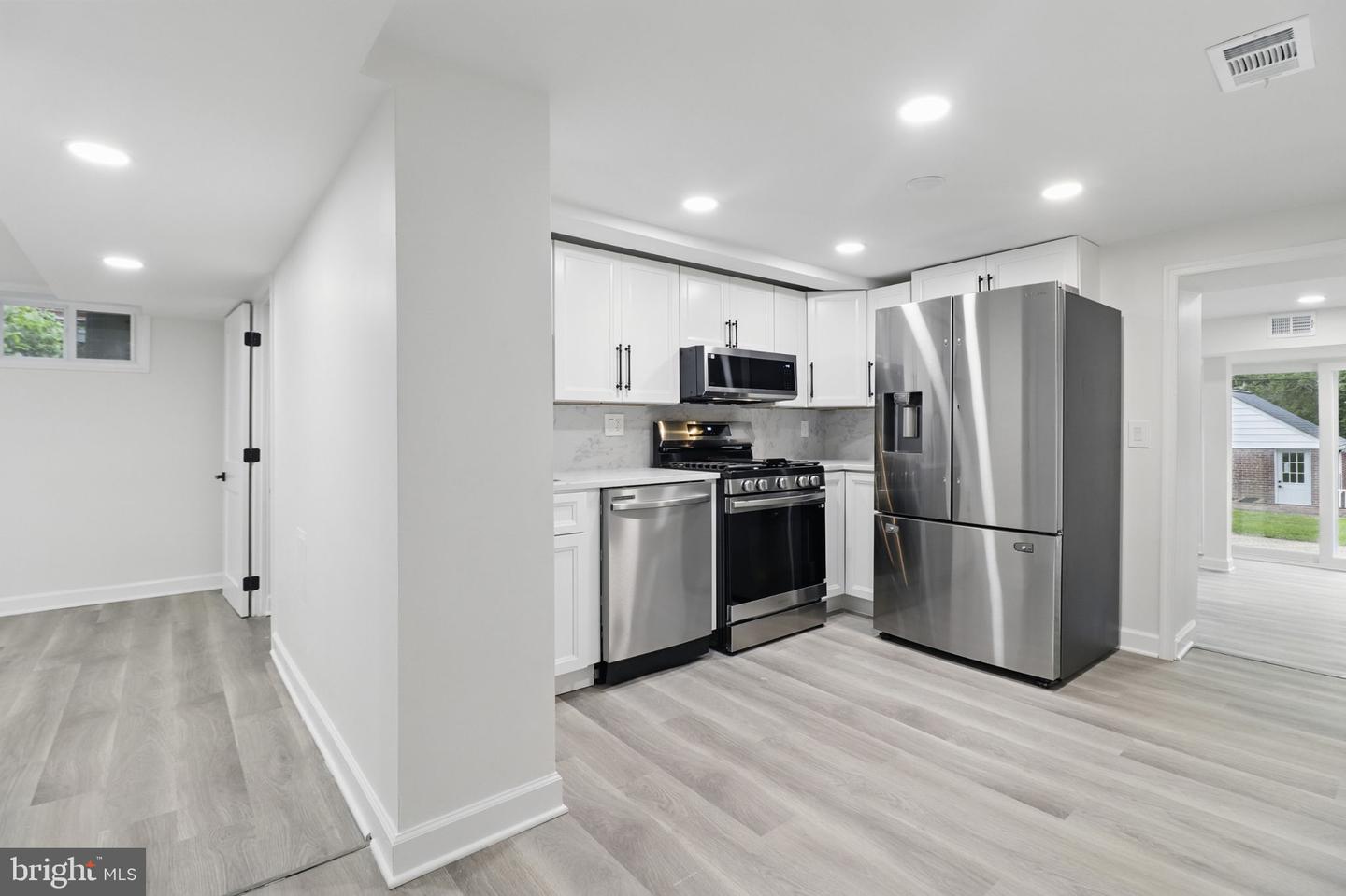 7746 16TH ST NW, WASHINGTON, District Of Columbia 20012, 7 Bedrooms Bedrooms, ,5 BathroomsBathrooms,Residential,For sale,7746 16TH ST NW,DCDC2202302 MLS # DCDC2202302