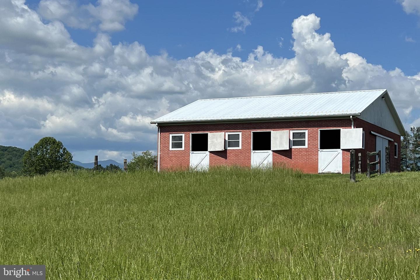 3542 SLATE MILLS RD, SPERRYVILLE, Virginia 22740, 3 Bedrooms Bedrooms, ,4 BathroomsBathrooms,Residential,For sale,3542 SLATE MILLS RD,VARP2001974 MLS # VARP2001974