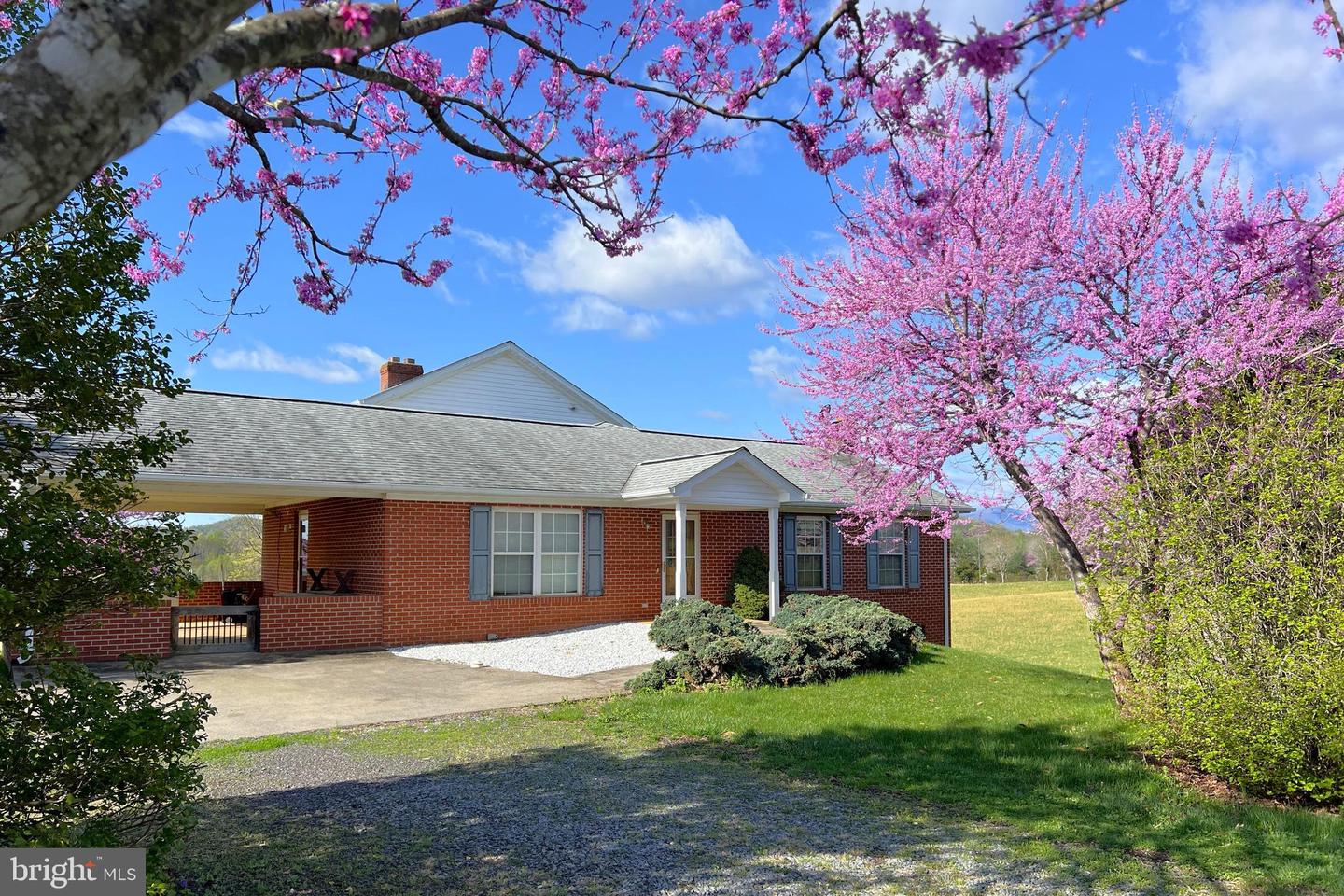 3542 SLATE MILLS RD, SPERRYVILLE, Virginia 22740, 3 Bedrooms Bedrooms, ,4 BathroomsBathrooms,Residential,For sale,3542 SLATE MILLS RD,VARP2001974 MLS # VARP2001974