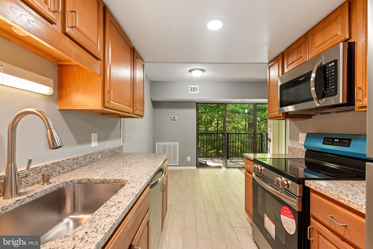 11631 STONEVIEW SQUARE 11631 STONEVIEW SQUARE 12C, RESTON, Virginia 20191, 3 Bedrooms Bedrooms, ,2 BathroomsBathrooms,Residential,For sale,11631 STONEVIEW SQUARE 11631 STONEVIEW SQUARE 12C ,VAFX2230262 MLS # VAFX2230262
