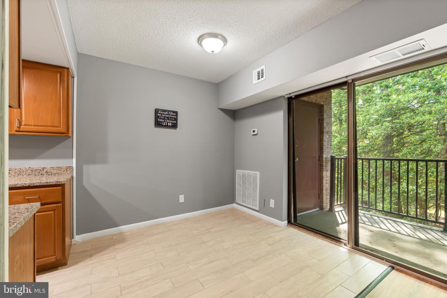 11631 STONEVIEW SQUARE 11631 STONEVIEW SQUARE 12C, RESTON, Virginia 20191, 3 Bedrooms Bedrooms, ,2 BathroomsBathrooms,Residential,For sale,11631 STONEVIEW SQUARE 11631 STONEVIEW SQUARE 12C ,VAFX2230262 MLS # VAFX2230262